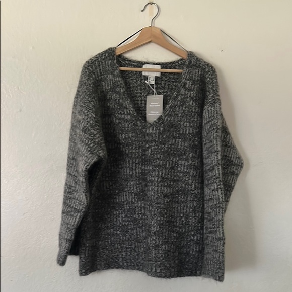 H&M Edition Mohair Wool Blend Oversized V-Neck Sweater in Gray Sz XS NWT - Picture 1 of 12